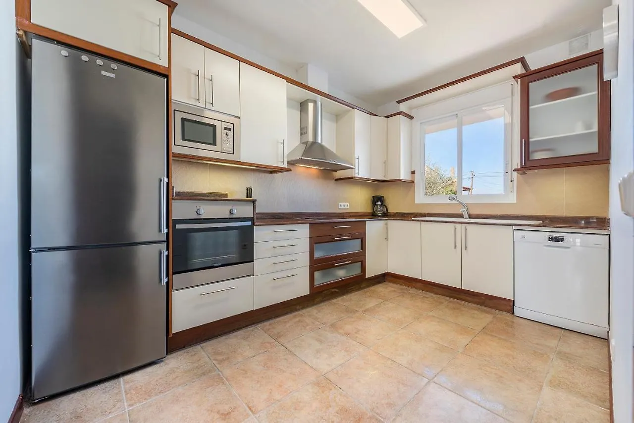 Charming Semi-Detached Holiday Home By The Sea II Alcudia  0*, Alcudia (Mallorca)